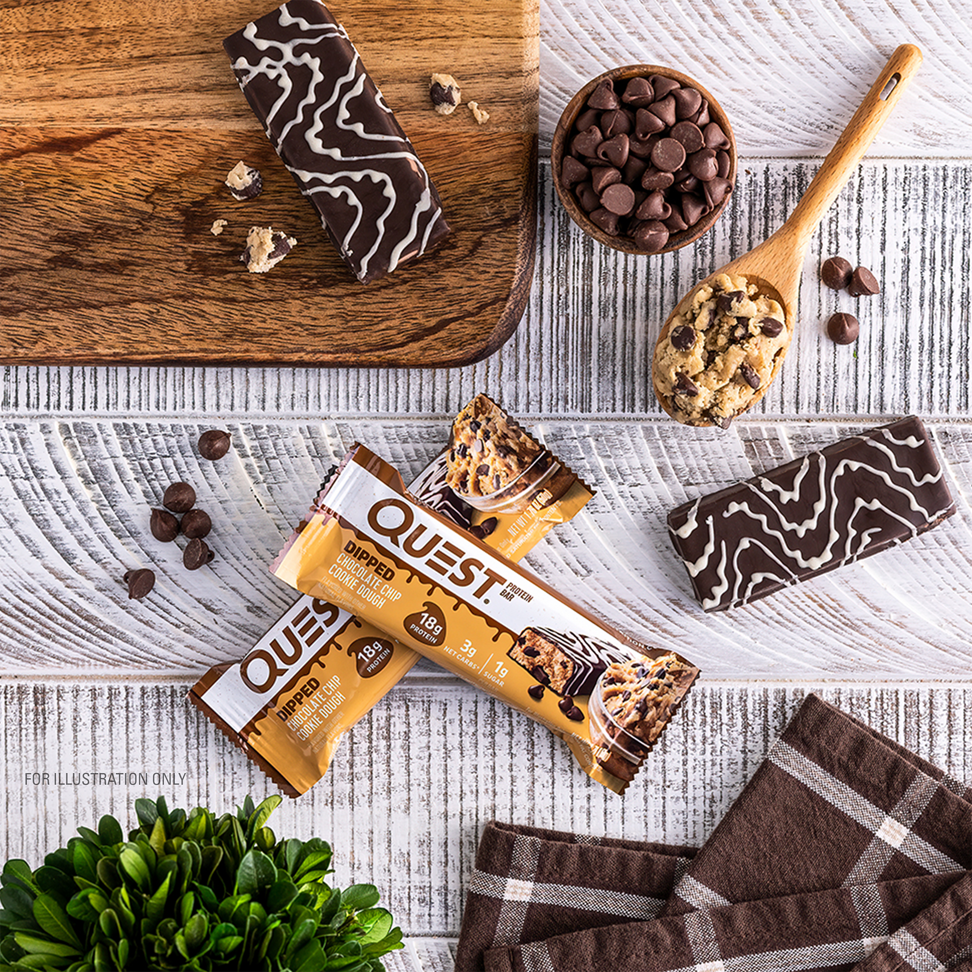 dipped-chocolate-chip-cookie-dough-protein-bar-m8 qst-012268_dipped-chocolate-chip-cookie-dough-protein-bar_7.png